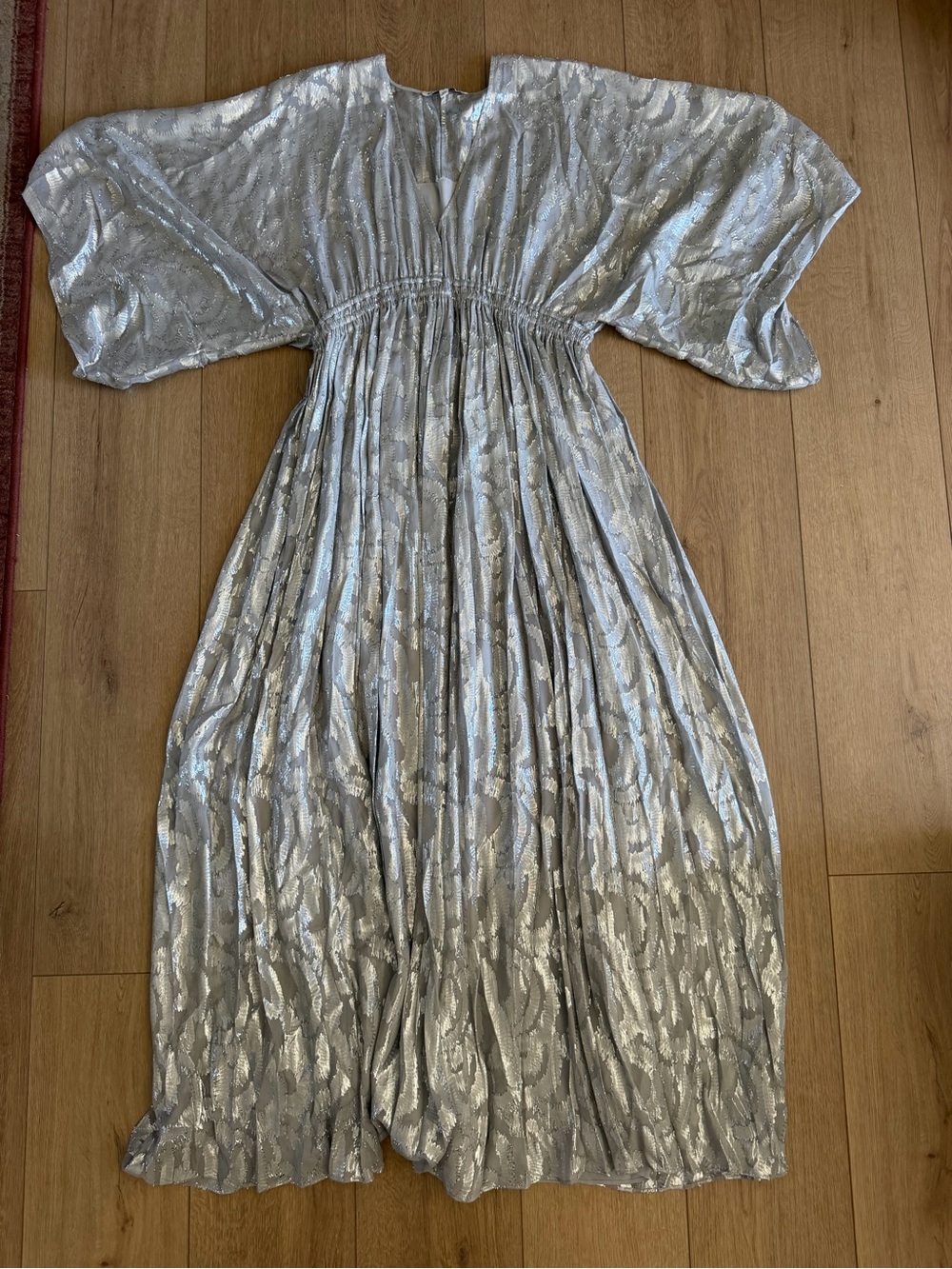 Elizabeth and James Silver Metallic Kimono Dress
